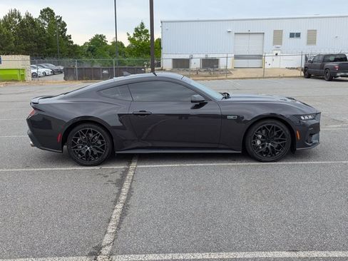 Used 2024 Ford Mustang GT Premium RWD image 4