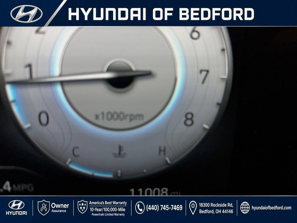 Used 2024 Hyundai Elantra Limited FWD image 15
