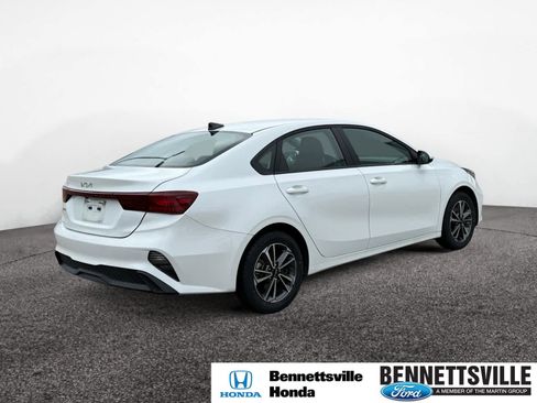 Used 2022 Kia Forte LXS image 5