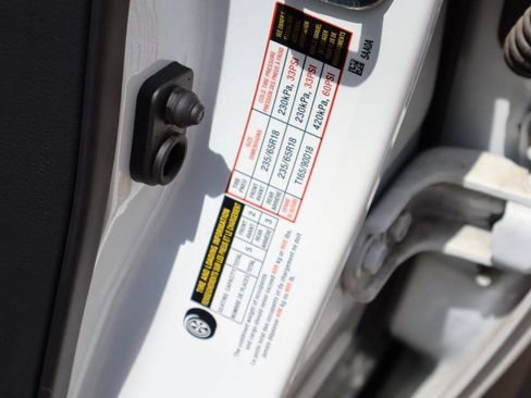 Used 2024 Nissan Murano SV FWD image 28