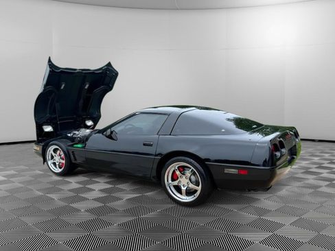 Used 1996 Chevrolet Corvette Coupe RWD image 2