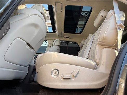 Used 2024 Genesis GV80 3.5T w/ Prestige Package image 18