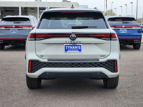 New 2026 Volkswagen Tiguan SE R-Line AWD/4WD image 6