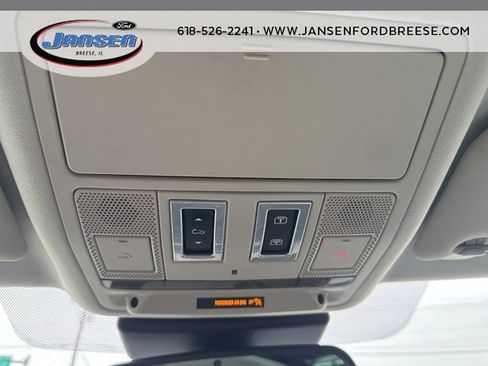 Used 2017 Jaguar F-PACE R-Sport image 23