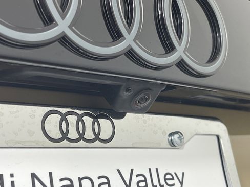 New 2025 Audi Q8 Premium Plus image 17