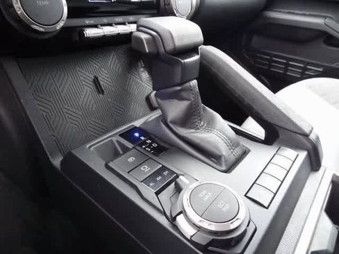 Used 2024 Toyota Tacoma SR5 image 32