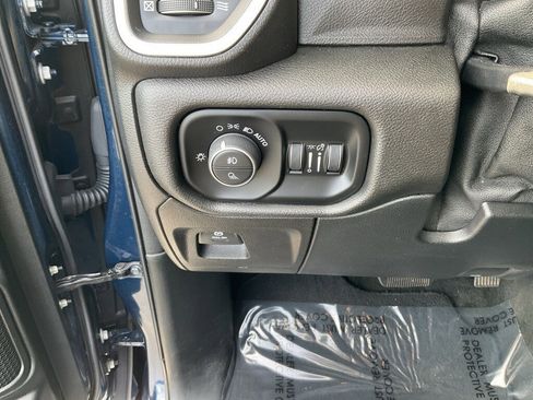 Used 2019 RAM 1500 Big Horn image 6