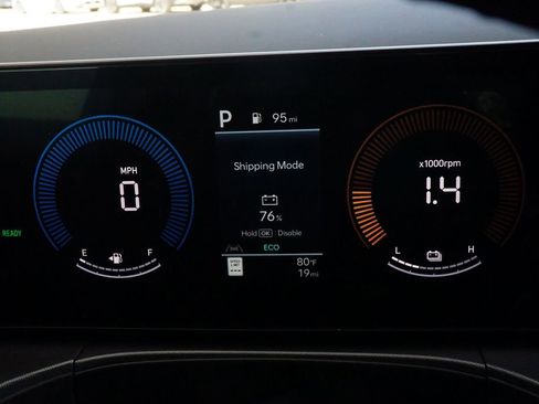 New 2026 Hyundai Santa Fe SE image 11