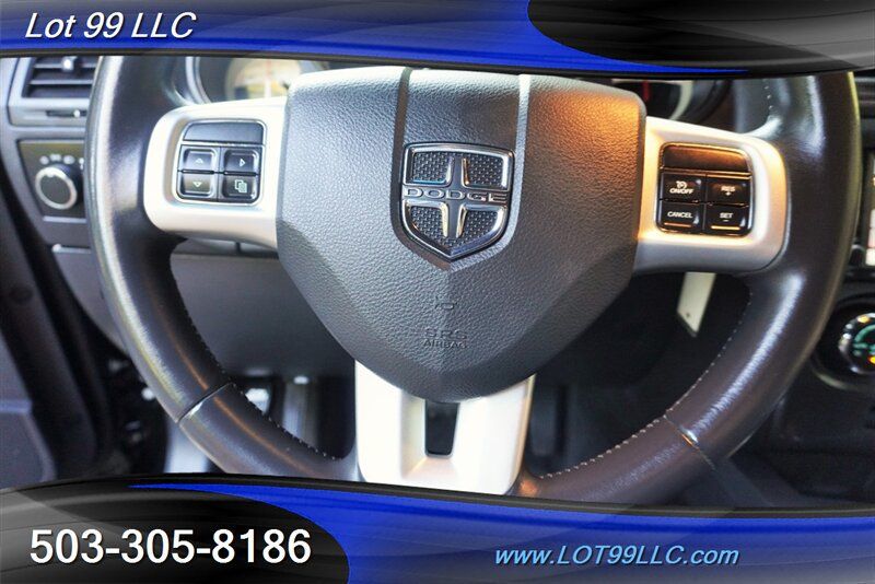 Used 2014 Dodge Challenger SXT RWD image 22