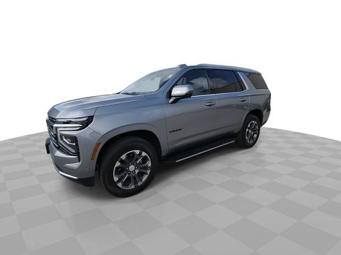 Used 2025 Chevrolet Tahoe LT w/ Comfort Package RWD image 4