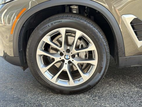 Certified 2026 BMW X5 xDrive40i AWD/4WD image 10