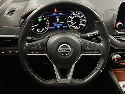 Used 2022 Nissan Altima 2.5 SR w/ Midnight Edition Package FWD image 5