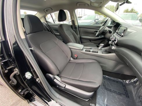 Used 2025 Nissan Sentra S image 36