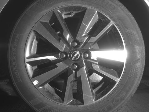 Used 2025 Nissan Versa SV w/ Trunk Package FWD image 14