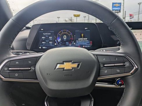 New 2026 Chevrolet Equinox LT w/ Convenience Package II image 30