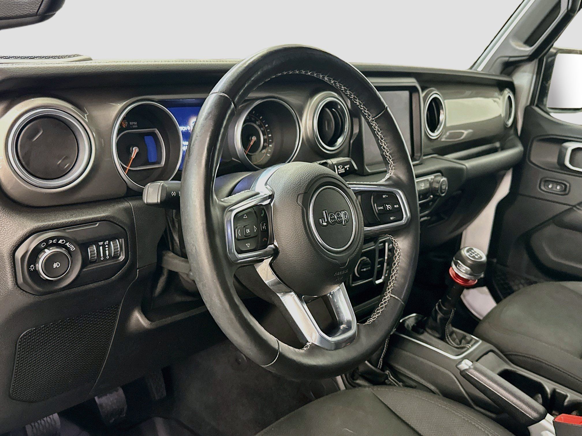 Used 2018 Jeep Wrangler Unlimited Sahara AWD/4WD image 18