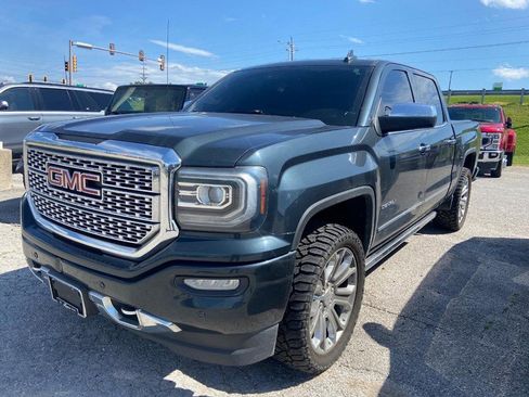 Used 2017 GMC Sierra 1500 Denali w/ Denali Ultimate Package AWD/4WD image 4