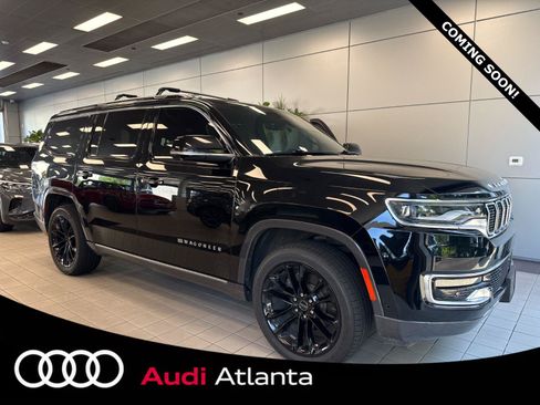 Used 2022 Jeep Wagoneer Series III w/ Premium Group I AWD/4WD image 1