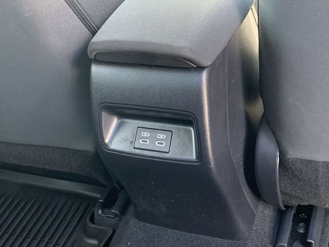 Used 2025 Toyota Corolla LE FWD image 35