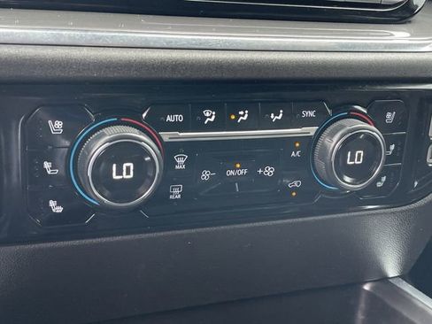 Used 2024 Chevrolet Silverado 2500 High Country AWD/4WD image 19