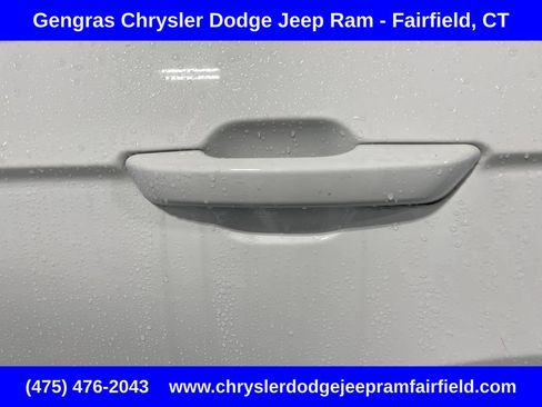 Certified 2023 Jeep Grand Cherokee Laredo w/ Luxury Tech Group I AWD/4WD image 12