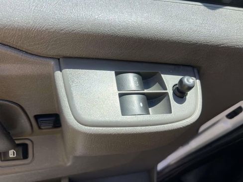 Used 2024 Chevrolet Express 2500 w/ Driver Convenience Package image 20