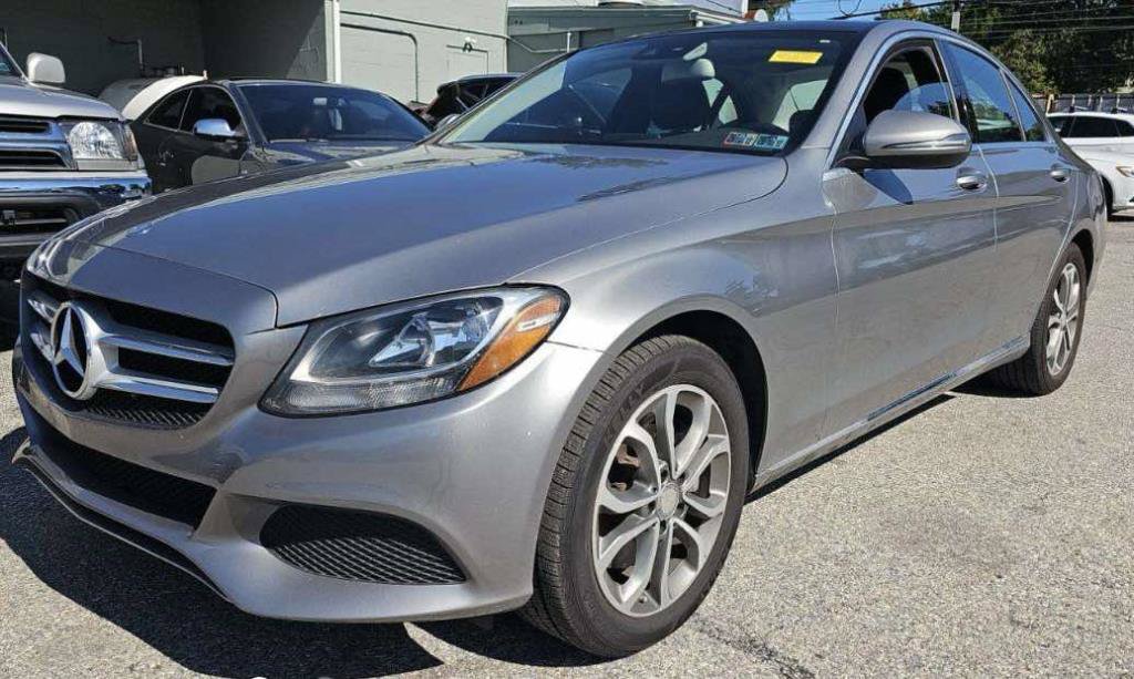 Used 2016 Mercedes-Benz C 300 4MATIC Sedan image 1