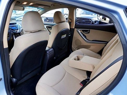 Used 2013 Hyundai Elantra GLS w/ Preferred Pkg FWD image 16