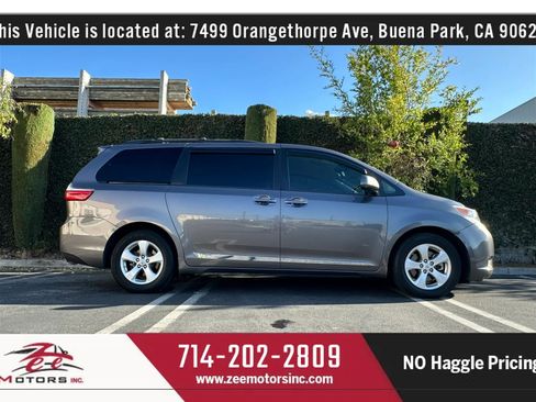 Used 2015 Toyota Sienna LE FWD image 6