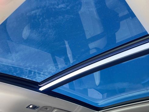 Used 2021 Volvo XC90 T6 Momentum w/ Climate Package image 23