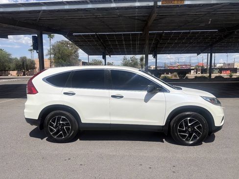 Used 2016 Honda CR-V SE image 12