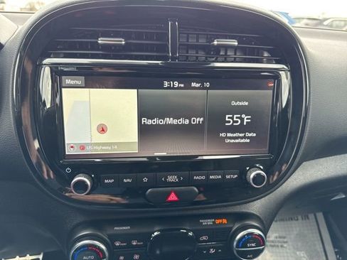 Used 2020 Kia Soul EX image 15
