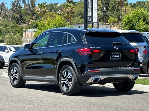 Certified 2025 Mercedes-Benz GLA 250 image 5