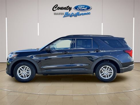 New 2026 Ford Explorer Active w/ Active Comfort Package image 3