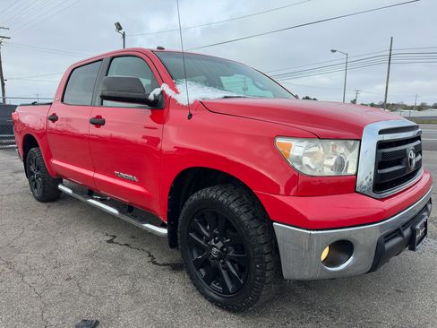 Used 2012 Toyota Tundra 4x4 CrewMax image 18
