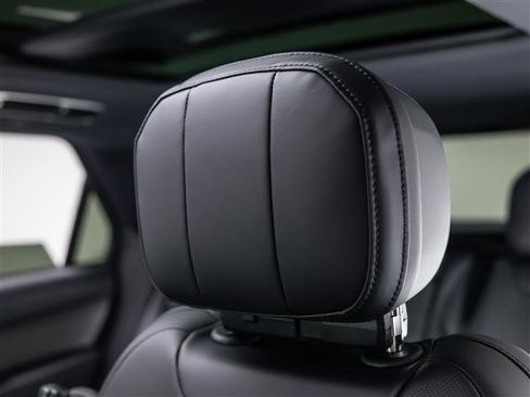 New 2026 Land Rover Range Rover Sport Dynamic SE image 15