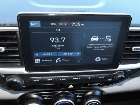 Used 2021 Hyundai Venue SEL FWD image 22
