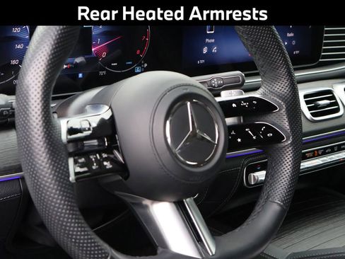 Used 2024 Mercedes-Benz GLS 580 4MATIC image 21