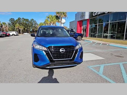 Used 2024 Nissan Kicks S image 20