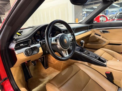 Used 2015 Porsche 911 Carrera image 8