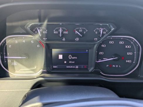 Used 2021 GMC Sierra 2500 AT4 w/ AT4 Preferred Package image 22