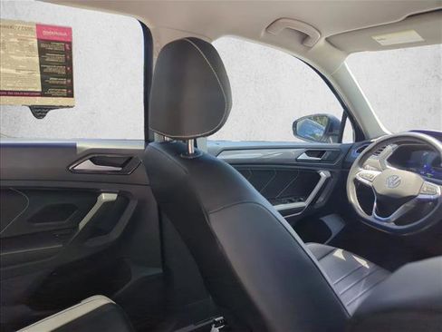 Used 2023 Volkswagen Tiguan SE FWD image 22