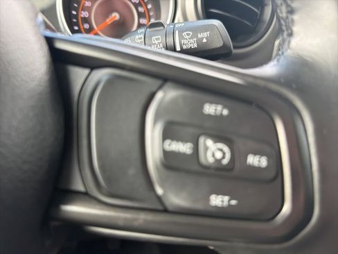 Used 2023 Jeep Wrangler Willys image 28