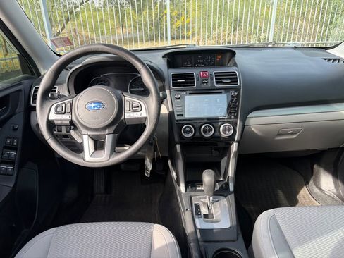 Used 2018 Subaru Forester 2.5i Premium image 5