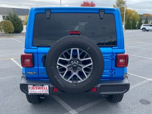 New 2026 Jeep Wrangler Unlimited Sahara AWD/4WD image 6
