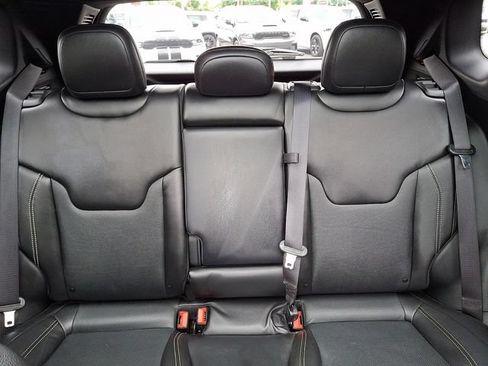 Used 2022 Jeep Compass High Altitude AWD/4WD image 19