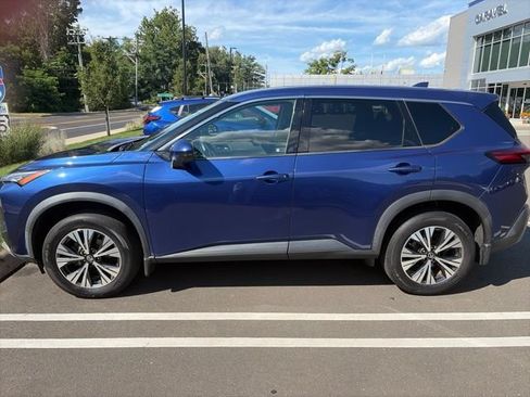Used 2021 Nissan Rogue SV FWD image 11