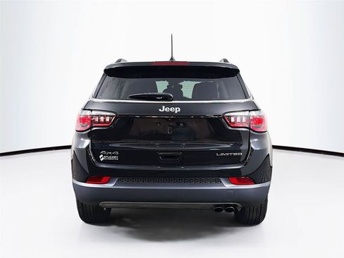 Used 2022 Jeep Compass Limited AWD/4WD image 10