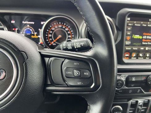 Certified 2022 Jeep Wrangler Unlimited Sport AWD/4WD image 18