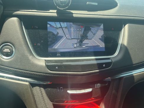 Used 2023 Cadillac XT5 Premium Luxury FWD image 19